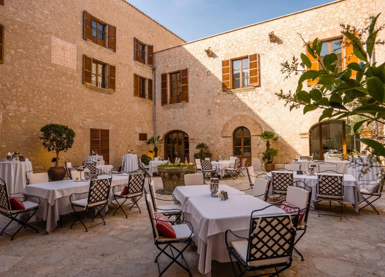 Castell Son Claret - The Leading Hotels Of The World 에스 카프델라